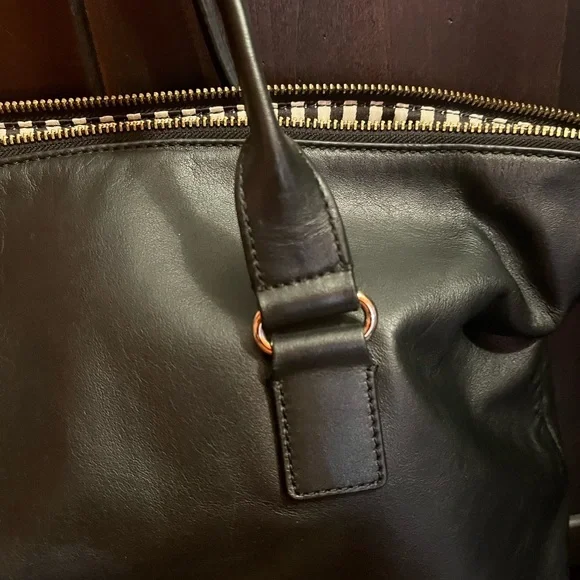 Kate Spade Hampton Road "Theresa" Black Leather Medium Bag - Picture 10 of 11